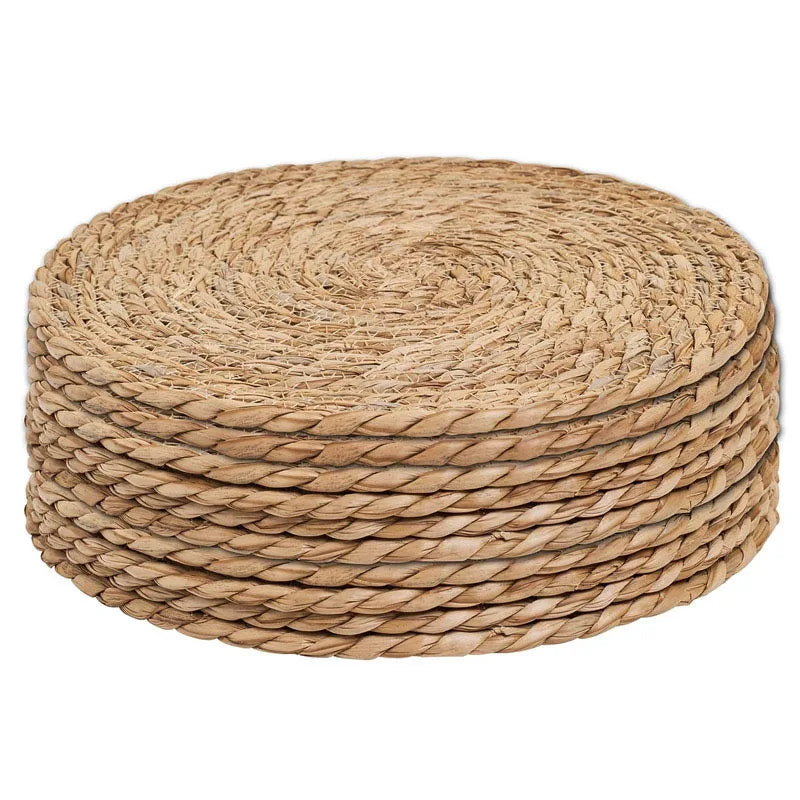 Set of 6 natural rattan placemats stacked – handwoven round table mats for sophisticated dining by Usfera

