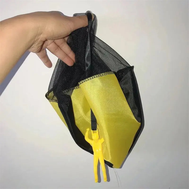 Portable flying parachute toy set for backyard games and outdoor play